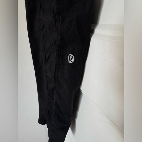 lululemon athletica - Street To Studio Pant II Black - Water-repellent - Size 2 - Picture 7 of 14